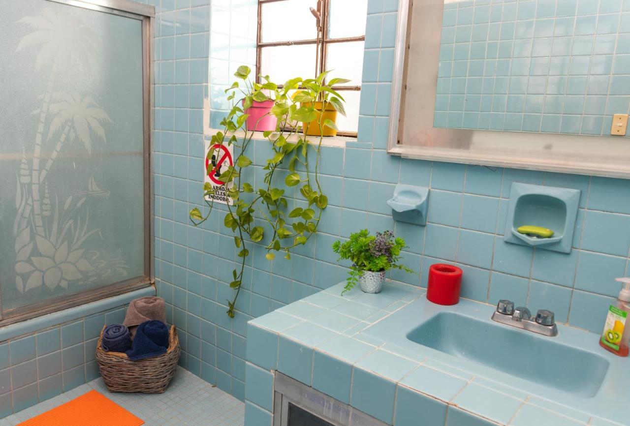 Hostal Casa Colores Adults Only กัวดาลาฮารา ภายนอก รูปภาพ