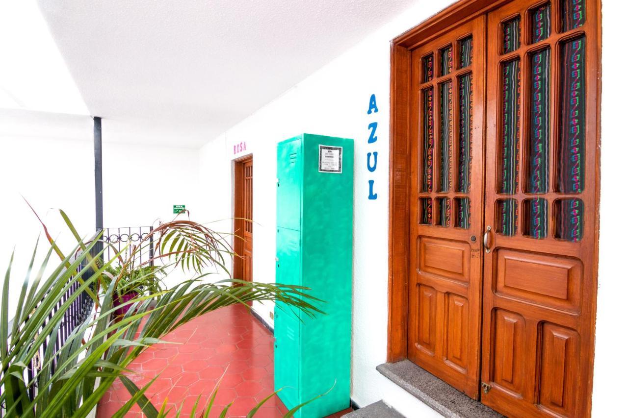 Hostal Casa Colores Adults Only กัวดาลาฮารา ภายนอก รูปภาพ