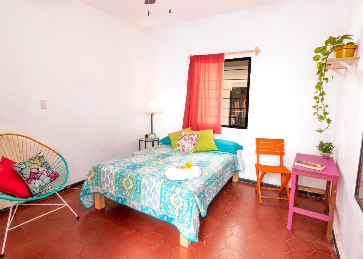 Hostal Casa Colores Adults Only กัวดาลาฮารา ภายนอก รูปภาพ