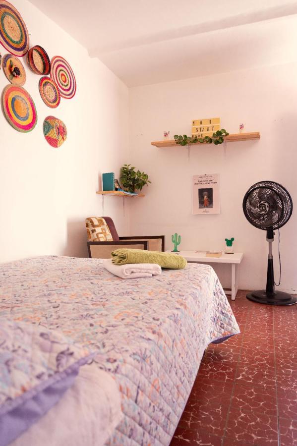 Hostal Casa Colores Adults Only กัวดาลาฮารา ภายนอก รูปภาพ